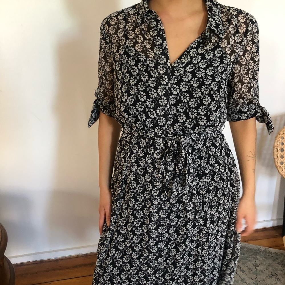 Calvin Klein long black and white flora classic dress. Only worn 3 times.